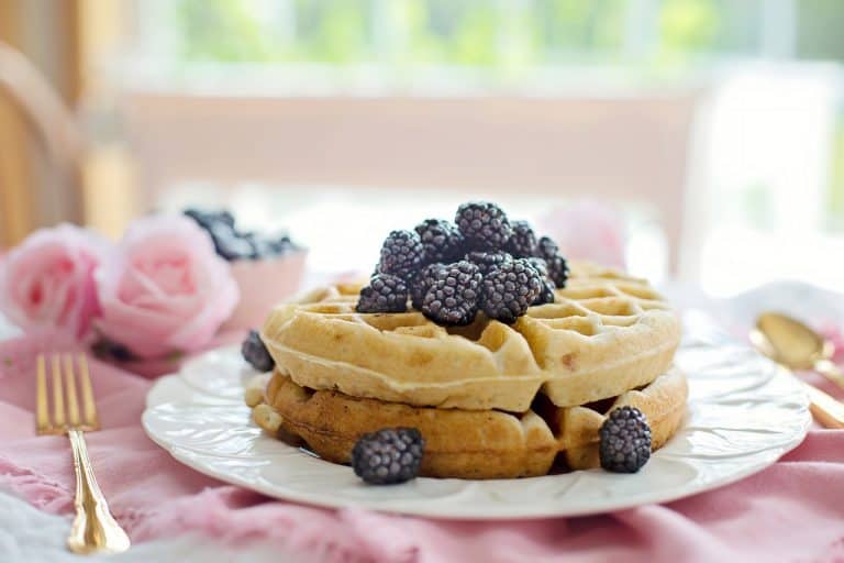 Waffles Breakfast Morning Berries  - JillWellington / Pixabay
